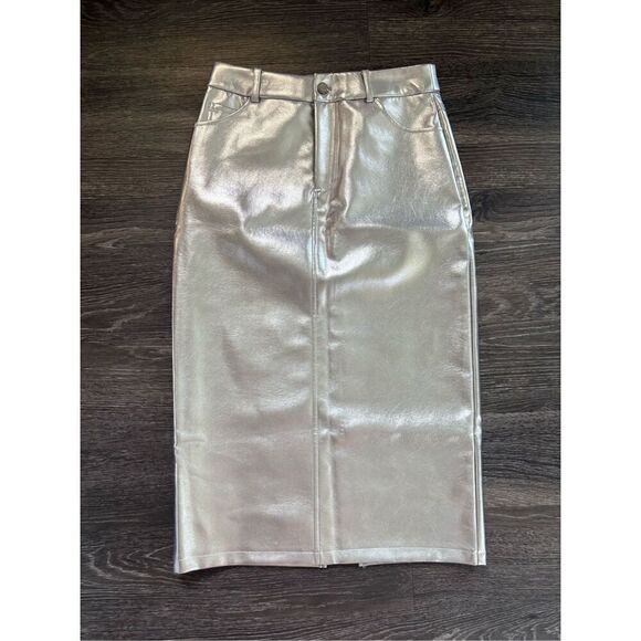 7 For All Mankind Silver Metallic Faux Leather MIDI Pencil Skirt Size Medium - Picture 1 of 8